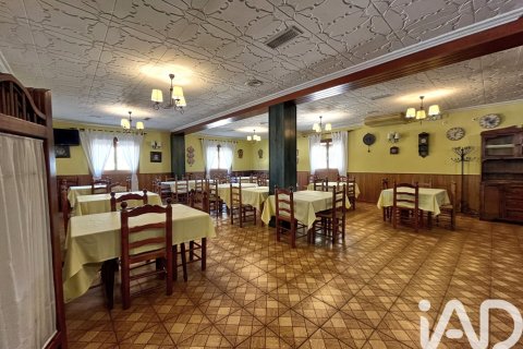 Kawiarnia / restauracja w Elda, Alicante, Hiszpania 3 sypialnie, 572 mkw. nr 152567 – zdjęcie 11