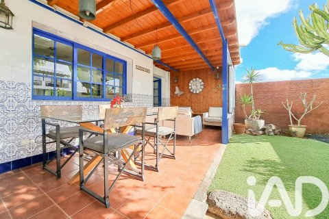 Квартира в Плайя-Бланка, Лансароте, Испания 3 спальни, 94м2 №152566