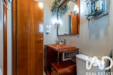 Kamienica w Palau-Solita I Plegamans, Barcelona, Hiszpania 4 sypialnie, 195 mkw. nr 152569 – zdjęcie 13