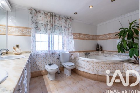 Radhus till salu i Palau-Solita I Plegamans, Barcelona, Spanien 4 sovrum, 195 kvm. Nr. 152569 - foto 29