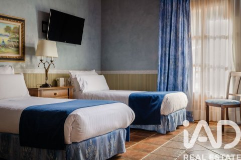 Propiedad comercial en venta en Lérida, España 4716 m2 No. 152570 - foto 13