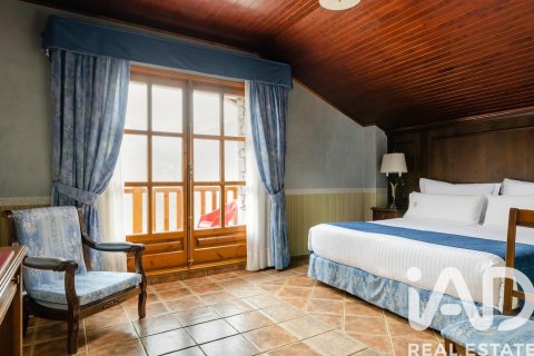 Propiedad comercial en venta en Lérida, España 4716 m2 No. 152570 - foto 18