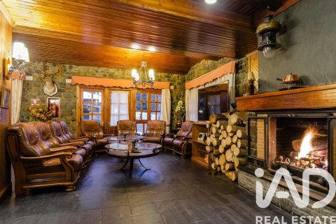 Propiedad comercial en venta en Lérida, España 4716 m2 No. 152570 - foto 2