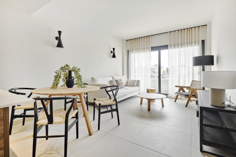 Bungalowi myytävänä Torrevieja, Alicante, Espanja, 2 makuuhuonetta, 83 m2 No. 76987 - kuva 6
