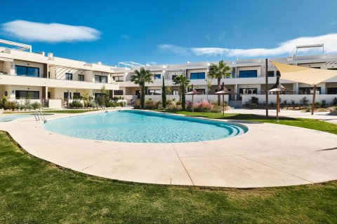 Bungalowi myytävänä Torrevieja, Alicante, Espanja, 2 makuuhuonetta, 83 m2 No. 76987 - kuva 24