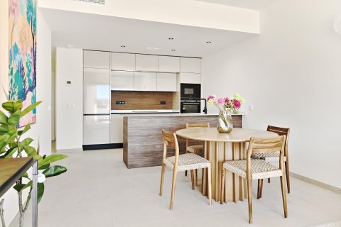 Bungalow in vendita a Torrevieja, Alicante, Spagna 2 camere da letto, 83 mq. N° 76987 - foto 6