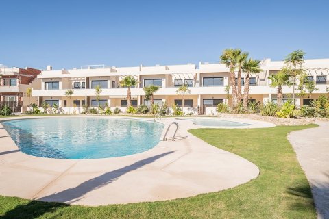 Bungalowi myytävänä Torrevieja, Alicante, Espanja, 2 makuuhuonetta, 83 m2 No. 76987 - kuva 5