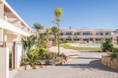 Bungalowi myytävänä Torrevieja, Alicante, Espanja, 2 makuuhuonetta, 83 m2 No. 76987 - kuva 26
