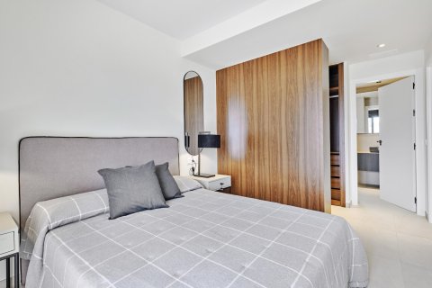Bungalowi myytävänä Torrevieja, Alicante, Espanja, 2 makuuhuonetta, 83 m2 No. 76987 - kuva 15