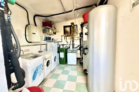 Hotel for sale in Ayamonte, Huelva, Spain 25 bedrooms, 870 sq.m. No. 152967 - photo 23