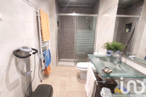 Kamienica w El Vendrell, Tarragona, Hiszpania 4 sypialnie, 247 mkw. nr 152966 – zdjęcie 23