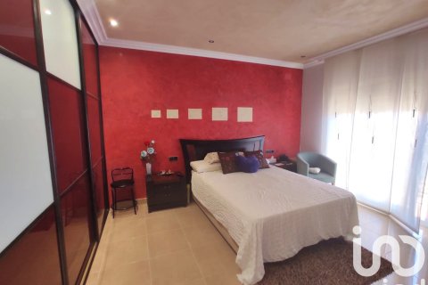 Kamienica w El Vendrell, Tarragona, Hiszpania 4 sypialnie, 247 mkw. nr 152966 – zdjęcie 26