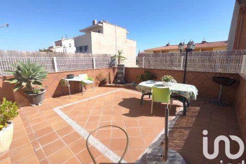 Kamienica w El Vendrell, Tarragona, Hiszpania 4 sypialnie, 247 mkw. nr 152966 – zdjęcie 17