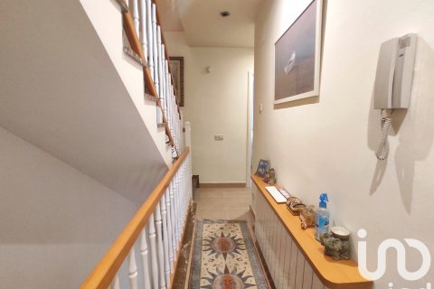 Kamienica w El Vendrell, Tarragona, Hiszpania 4 sypialnie, 247 mkw. nr 152966 – zdjęcie 18