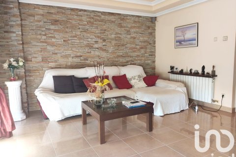 Kamienica w El Vendrell, Tarragona, Hiszpania 4 sypialnie, 247 mkw. nr 152966 – zdjęcie 13