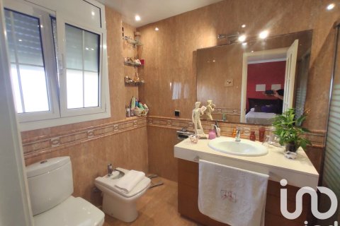 Kamienica w El Vendrell, Tarragona, Hiszpania 4 sypialnie, 247 mkw. nr 152966 – zdjęcie 27