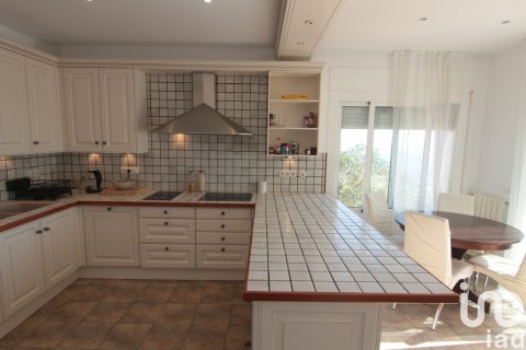 Māja pārdošanā Cabrils, Barcelona, Spānijā 6 istabas, 689 m2 Nr. 152968 - attēls 13