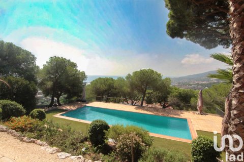 Casa a Cabrils, Barcelona, Spagna 6 camere da letto, 689 mq. N° 152968