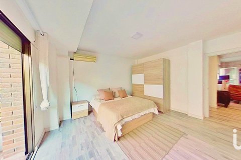 Продажа квартиры в Аликанте, Испания 3 спальни, 73м2 №152965 - фото 16