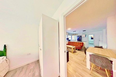 Продажа квартиры в Аликанте, Испания 3 спальни, 73м2 №152965 - фото 25