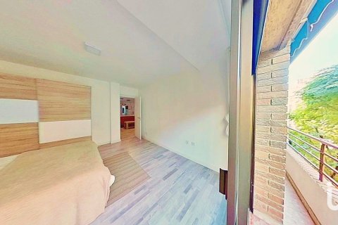 Продажа квартиры в Аликанте, Испания 3 спальни, 73м2 №152965 - фото 19