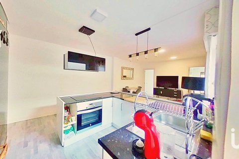 Продажа квартиры в Аликанте, Испания 3 спальни, 73м2 №152965 - фото 8