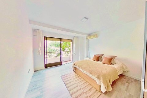 Продажа квартиры в Аликанте, Испания 3 спальни, 73м2 №152965 - фото 15