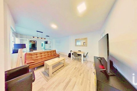 Продажа квартиры в Аликанте, Испания 3 спальни, 73м2 №152965 - фото 2