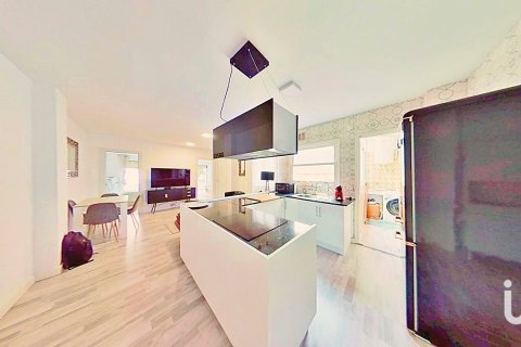 Продажа квартиры в Аликанте, Испания 3 спальни, 73м2 №152965 - фото 7