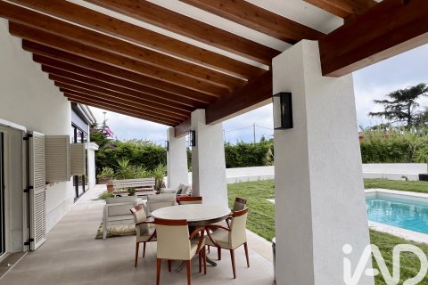 Talo myytävänä Sant Andreu de Llavaneres, Barcelona, Espanja, 8 makuuhuonetta, 2800 m2 No. 152962 - kuva 23