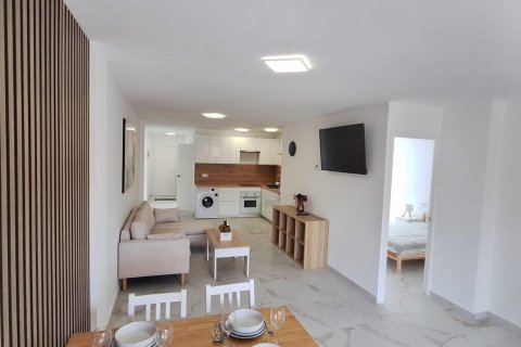 Wohnung zum Verkauf in Torrevieja, Alicante, Spanien 1 Schlafzimmer, 95 m2 Nr. 165962 - Foto 4