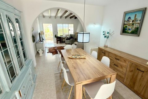 Продажа квартиры в Л'Альфас дель Пи, Аликанте, Испания 3 спальни, 185.99м2 №165956 - фото 10
