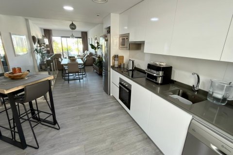 Penthouse w Finestrat, Alicante, Hiszpania 3 sypialnie, 192 mkw. nr 165959 – zdjęcie 13