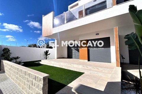 Bungalow a Pilar de la Horadada, Alicante, Spagna 2 camere da letto, 123 mq. N° 148958