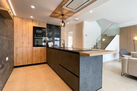 House for sale in Algorfa, Alicante, Spain 4 bedrooms, 191 sq.m. No. 148962 - photo 6