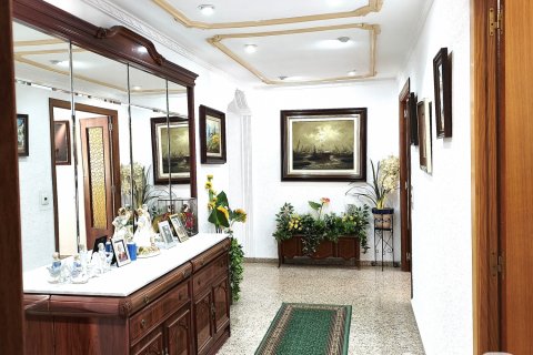 Wohnung zum Verkauf in Gandia, Valencia, Spanien 4 Schlafzimmer, 139 m2 Nr. 172294 - Foto 3