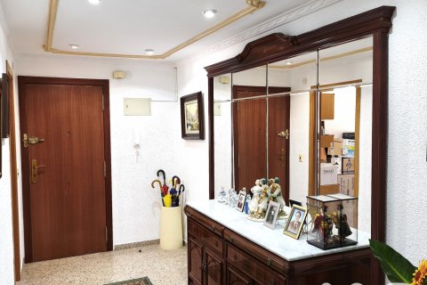 Wohnung zum Verkauf in Gandia, Valencia, Spanien 4 Schlafzimmer, 139 m2 Nr. 172294 - Foto 2