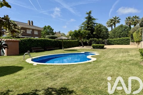 House à vendre à Sant Andreu de Llavaneres, Barcelona, Espagne, 5 chambres, 247 m2 No. 172290 - photo 2