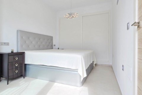 Villa in vendita a Villamartin, Alicante, Spagna 3 camere da letto, 100 mq. N° 146107 - foto 8