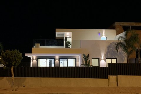 Villa for sale Daya Nueva, Alicante, Spain 3 bedrooms, 128 sq.m. No. 116765 - photo 11