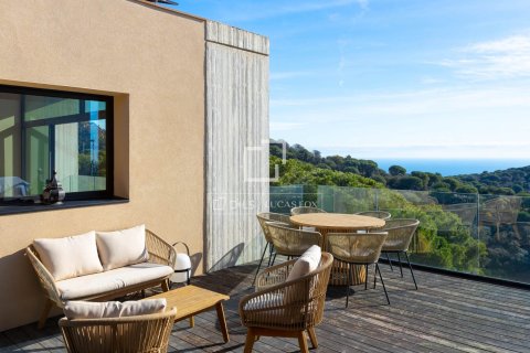 Villa for sale in Cabrils, Barcelona, Spain 5 bedrooms, 712 sq.m. No. 161449 - photo 14