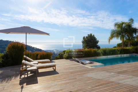 Villa for sale in Cabrils, Barcelona, Spain 5 bedrooms, 712 sq.m. No. 161449 - photo 29