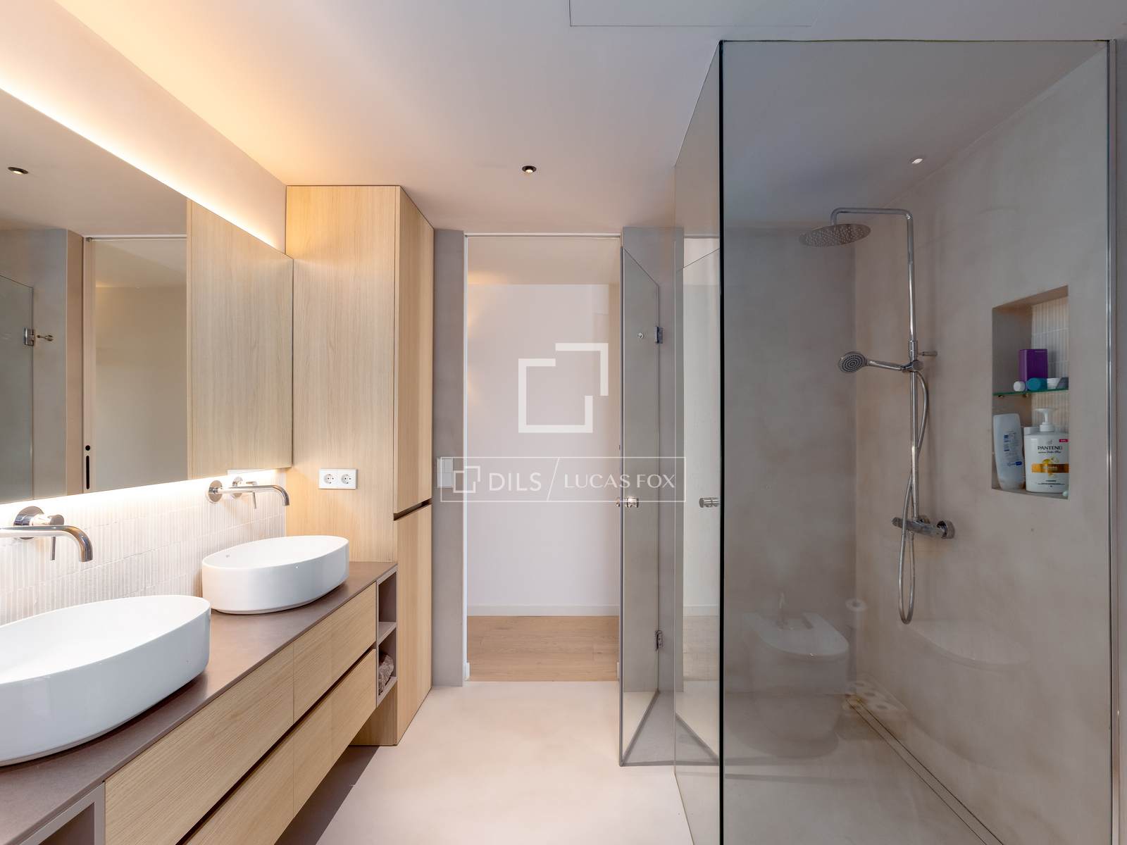 Villa a Cabrils, Barcelona, Spagna 5 camere da letto, 712 mq. N° 161449