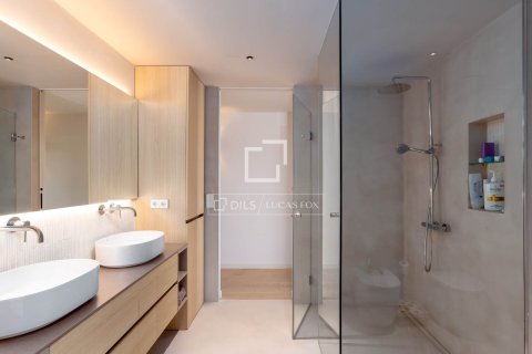 Villa for sale in Cabrils, Barcelona, Spain 5 bedrooms, 712 sq.m. No. 161449 - photo 26