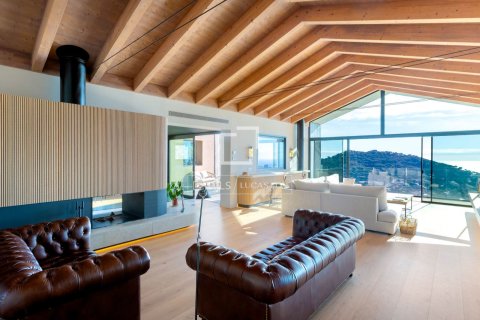 Villa for sale in Cabrils, Barcelona, Spain 5 bedrooms, 712 sq.m. No. 161449 - photo 7