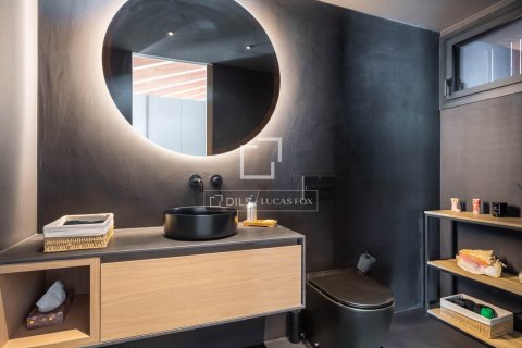 Villa for sale in Cabrils, Barcelona, Spain 5 bedrooms, 712 sq.m. No. 161449 - photo 16