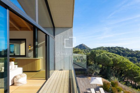 Villa for sale in Cabrils, Barcelona, Spain 5 bedrooms, 712 sq.m. No. 161449 - photo 13