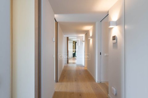 Villa for sale in Cabrils, Barcelona, Spain 5 bedrooms, 712 sq.m. No. 161449 - photo 17