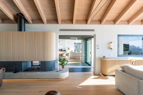 Villa for sale in Cabrils, Barcelona, Spain 5 bedrooms, 712 sq.m. No. 161449 - photo 8