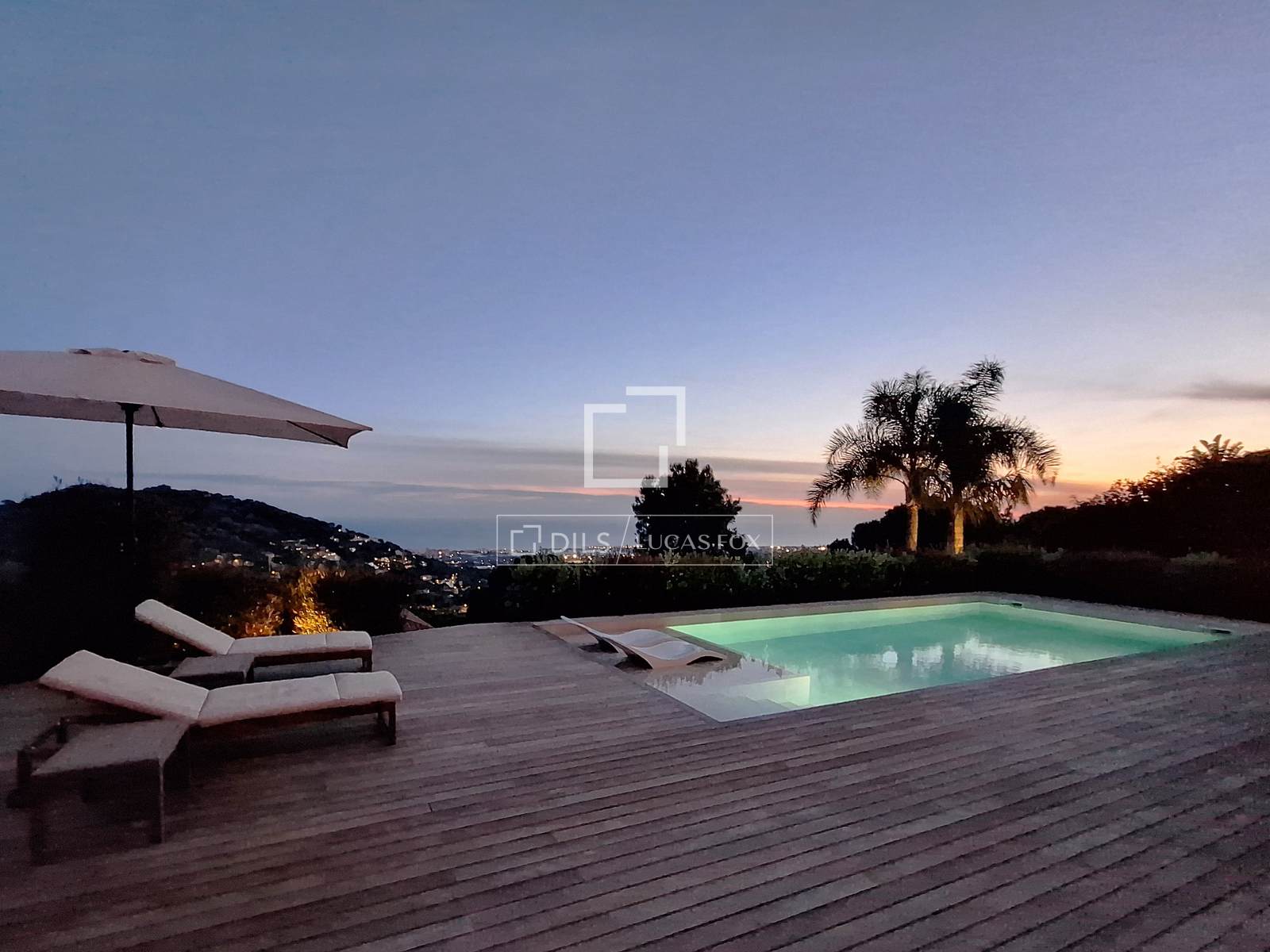 Villa a Cabrils, Barcelona, Spagna 5 camere da letto, 712 mq. N° 161449